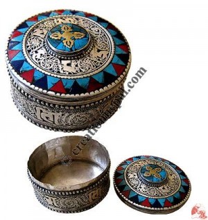 Stone setting on top filigree jewelry box2