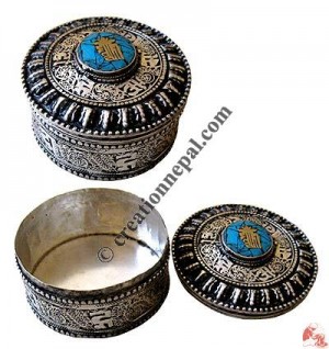 White metal filigree plain jewelry box1