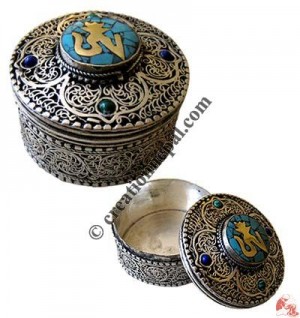 White metal Filigree medium jewelry box1