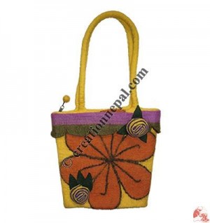 Flower gamala felt bag