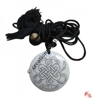 String knot pendant