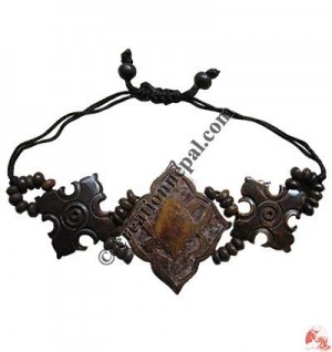 Conch bracelet