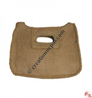 Felt hand bag1