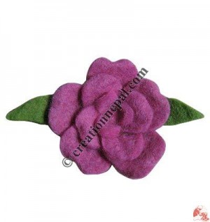 Small size rose design felt brooch