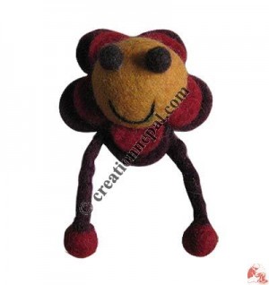 Frog cartoon design felt brooch