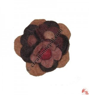 5-flower felt brooch