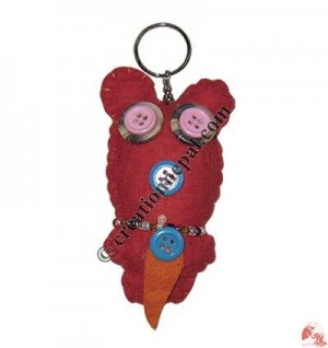 Button deco felt doll1