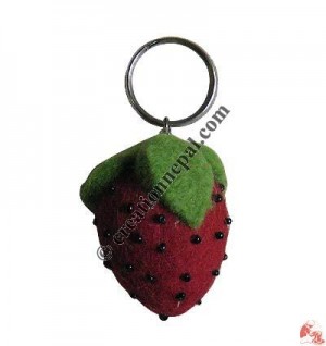 Strawberry design felt key ring
