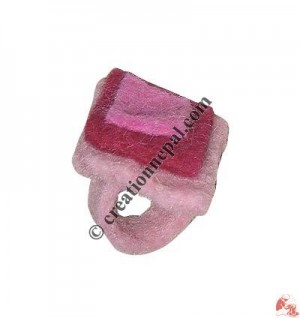 Diamond design felt finger ring