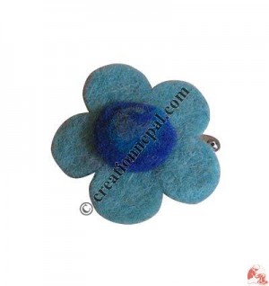Single flower-spiral felt tic-tic hair clip