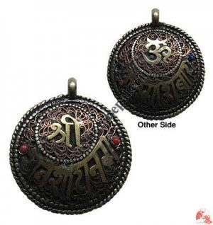 Two-side filigree metal pendant