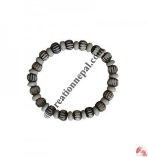 Carved beads wrist band4