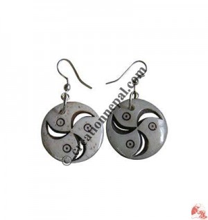 Spinning wheels bone ear ring