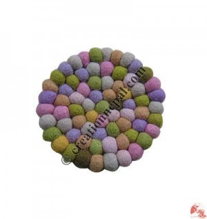 Felt balls tea coaster1