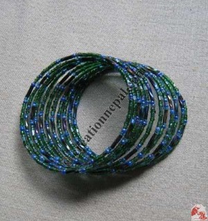 Glass beads wire bangle 4