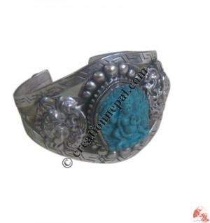Manjushree white metal bangle