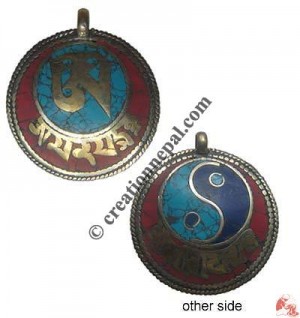 Two-side stone-set round locket 2