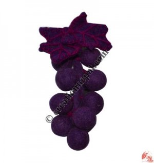 Felt grapes bunch brooch