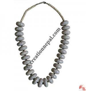 White amber necklace 1