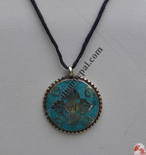 Dorje design round pendant