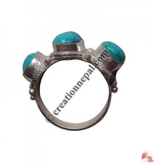 3-stone white-metal finger ring