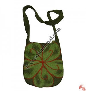 Flower design felt shoulder bag