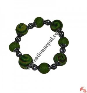 Swirly design felt beads wristband
