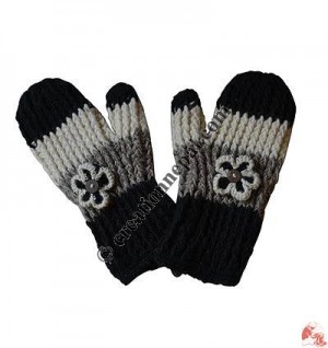Woolen stripes and flower design mitten