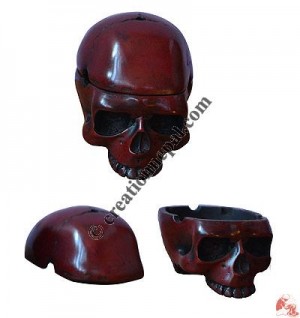 Skull design resin ashtray