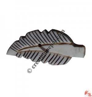 Leaf carved bone button1 (packet of 10)