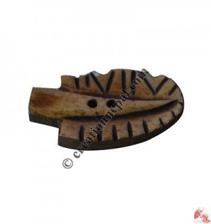 Leaf carved bone button2 (packet of 10)