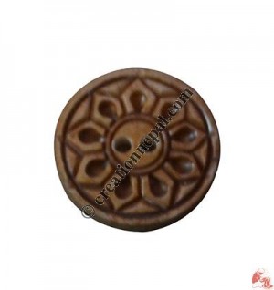 Carved bone button14 (packet of 10)