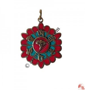 Om mani mantra brass pendant2
