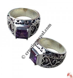 Amethyst filigree finger ring