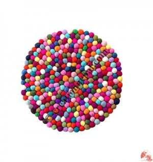 Wool felt balls circle mat2