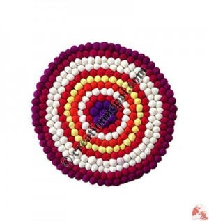 Wool felt balls circle mat3
