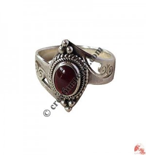 Garnet silver finger ring