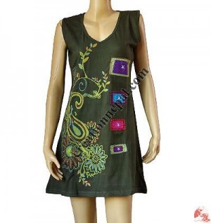 4-Star patch flower print dress