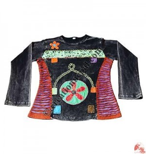 Printed patch hand Emb. T-shirt