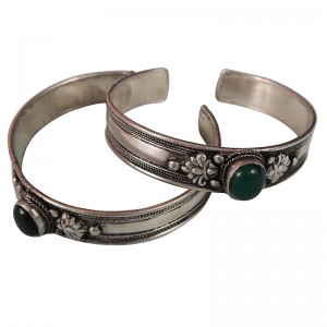 Single stone white metal bangle8