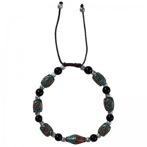 Small beads and decorated beads bracelet