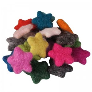 Felt Stars 4 cm  (packet of 100)