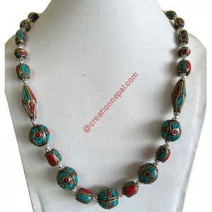 Stone chips decorated mixed beads necklace