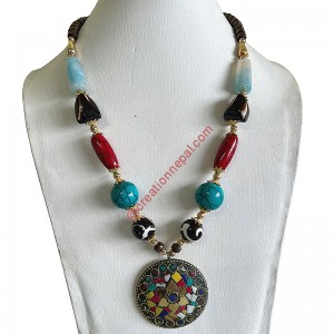Multi-shape and color imitation amber beads necklace with pendant