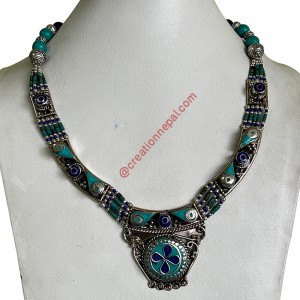 Turquoise-Lapis decorated pendant attached necklace