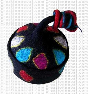 Felt cap with string 7