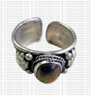 Tigereye stone finger ring