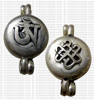 Om craved pendant