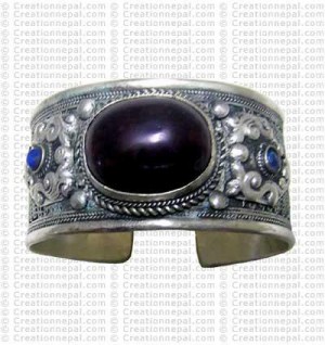 Single stone bracelet 2
