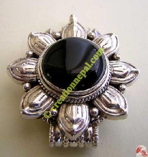 Lotus pendant 1